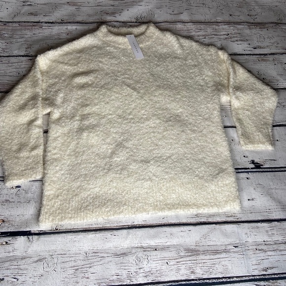 Topshop Cream Boucle Mock Neck Sweater Size 8-10 - Picture 7 of 7